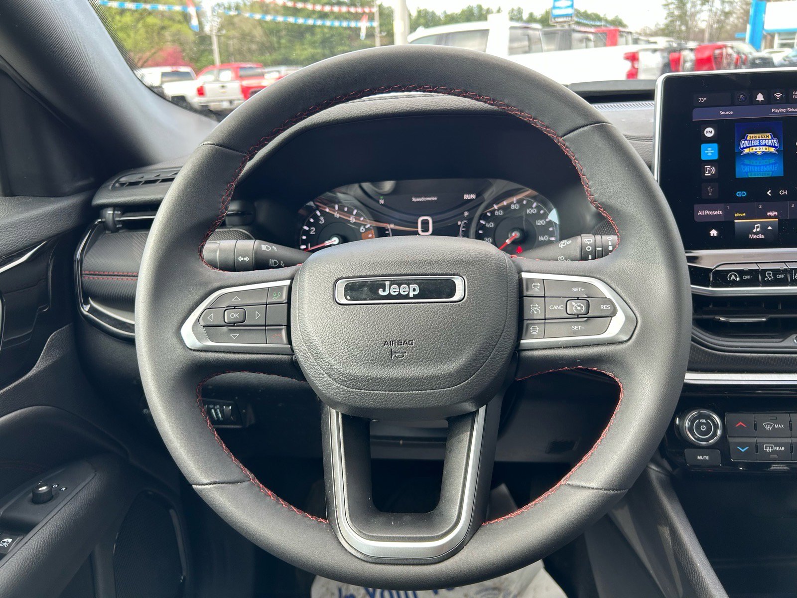 Used 2025 Jeep Compass Trailhawk AWD/4WD image 14