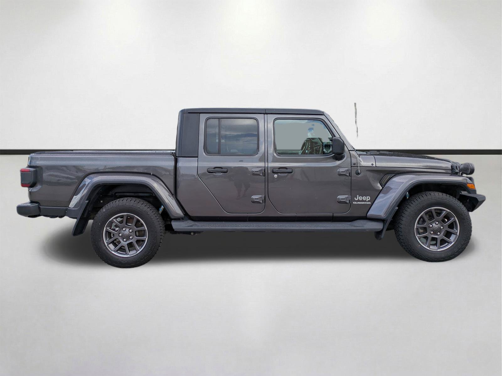 Used 2020 Jeep Gladiator Overland AWD/4WD image 4