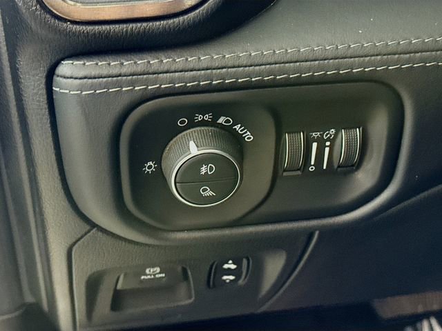 Used 2021 RAM 1500 Limited w/ Night Edition image 10