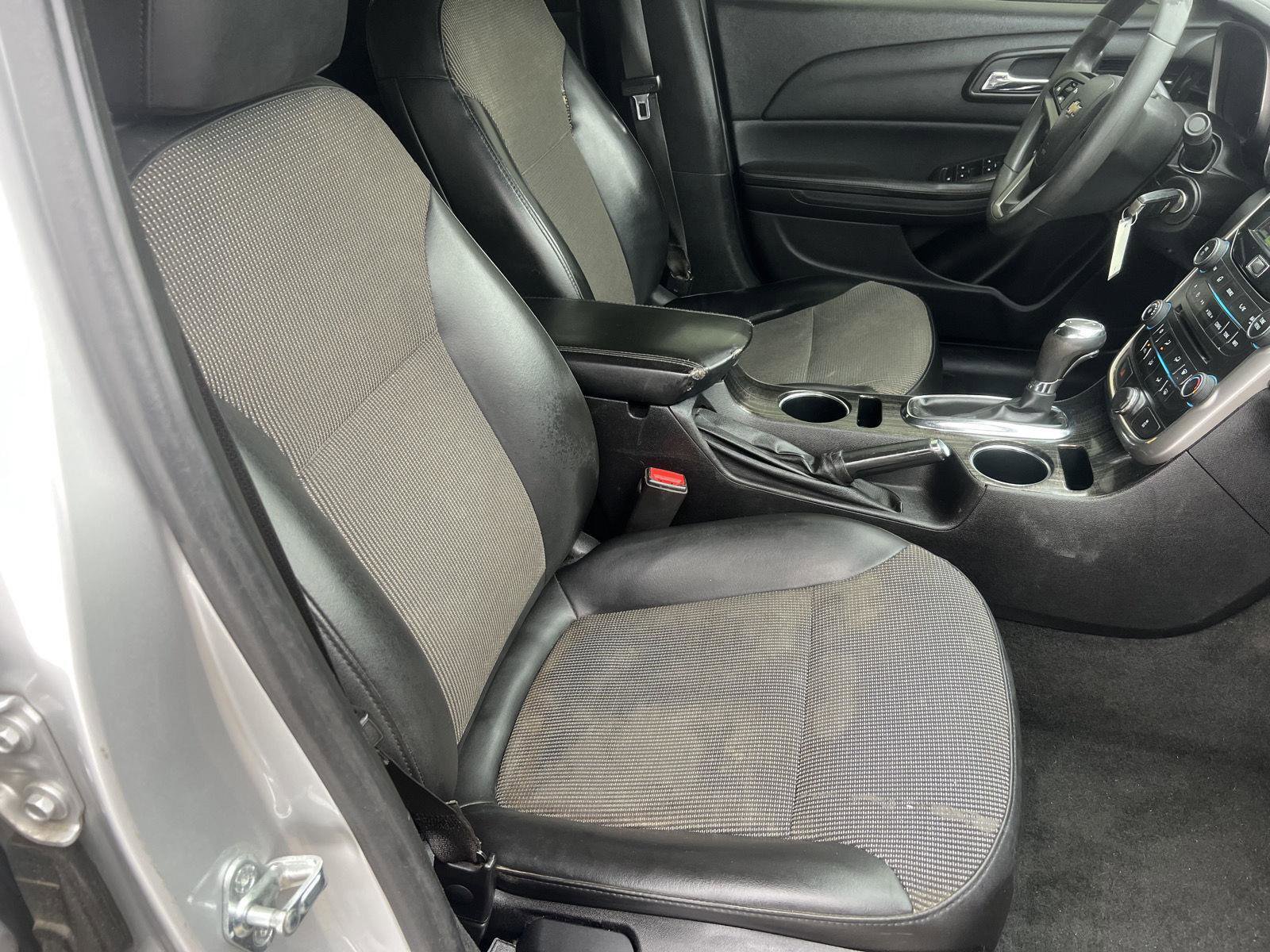 Used 2015 Chevrolet Malibu LT w/ Power Convenience Package image 26