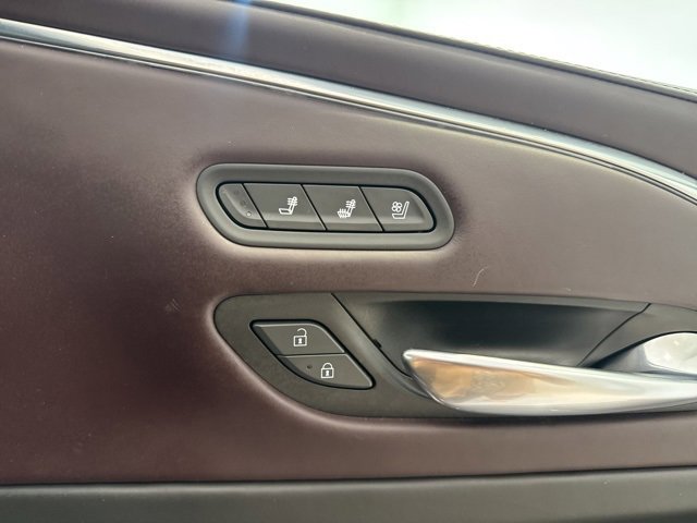 Used 2022 Cadillac Escalade Premium Luxury Platinum image 20