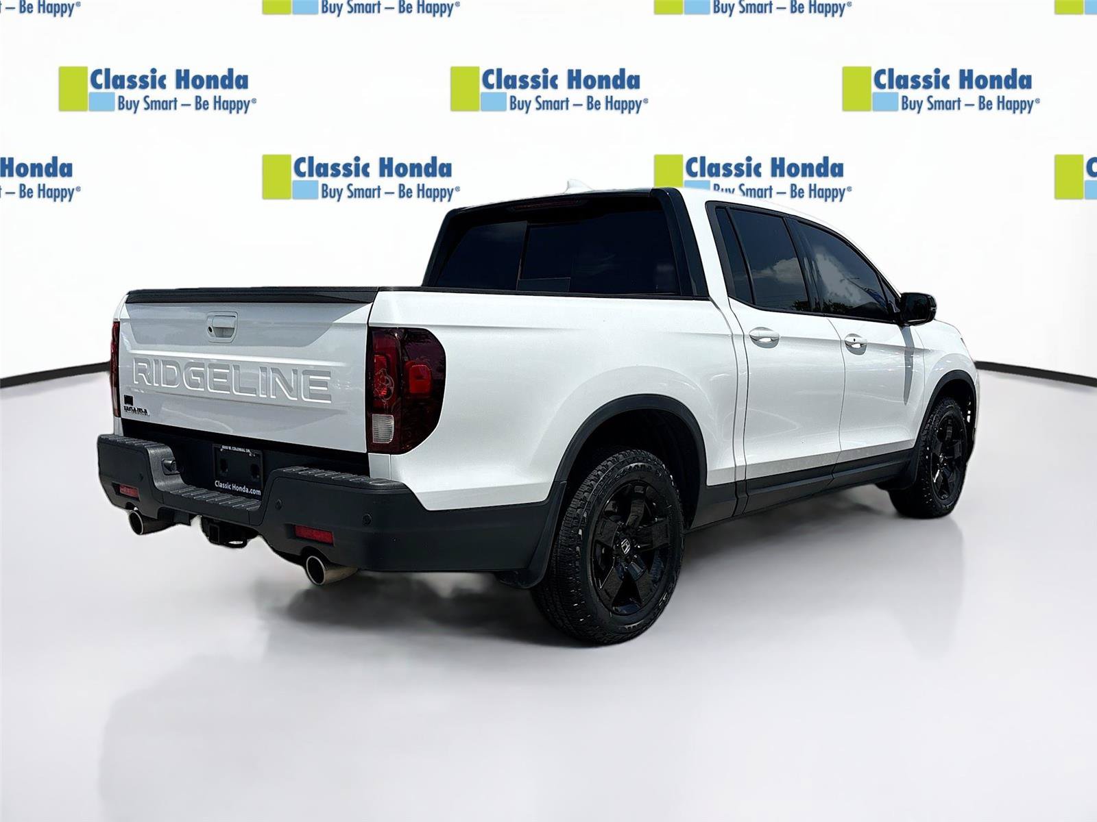 Certified 2024 Honda Ridgeline Black Edition image 8