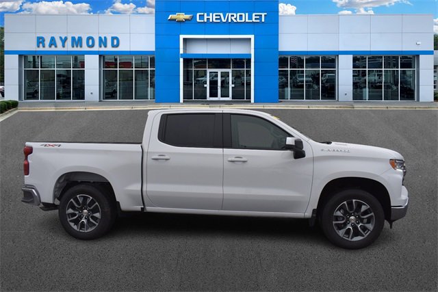 New 2026 Chevrolet Silverado 1500 LT image 2