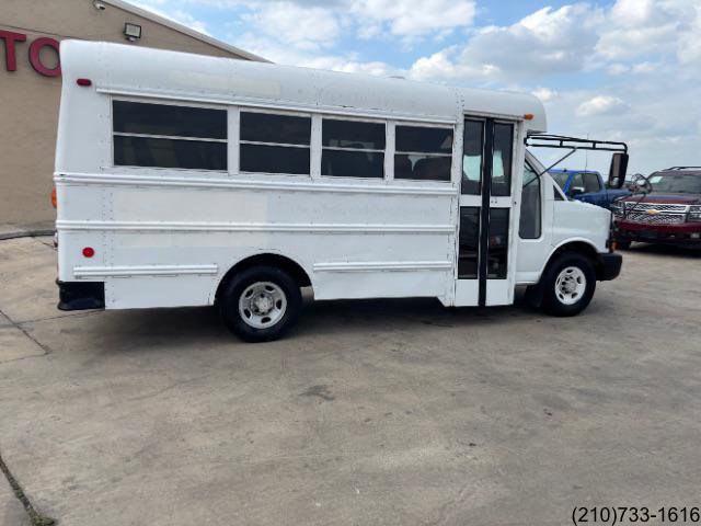 Used 2007 Chevrolet Express 3500 w/ School Bus Package RWD image 8