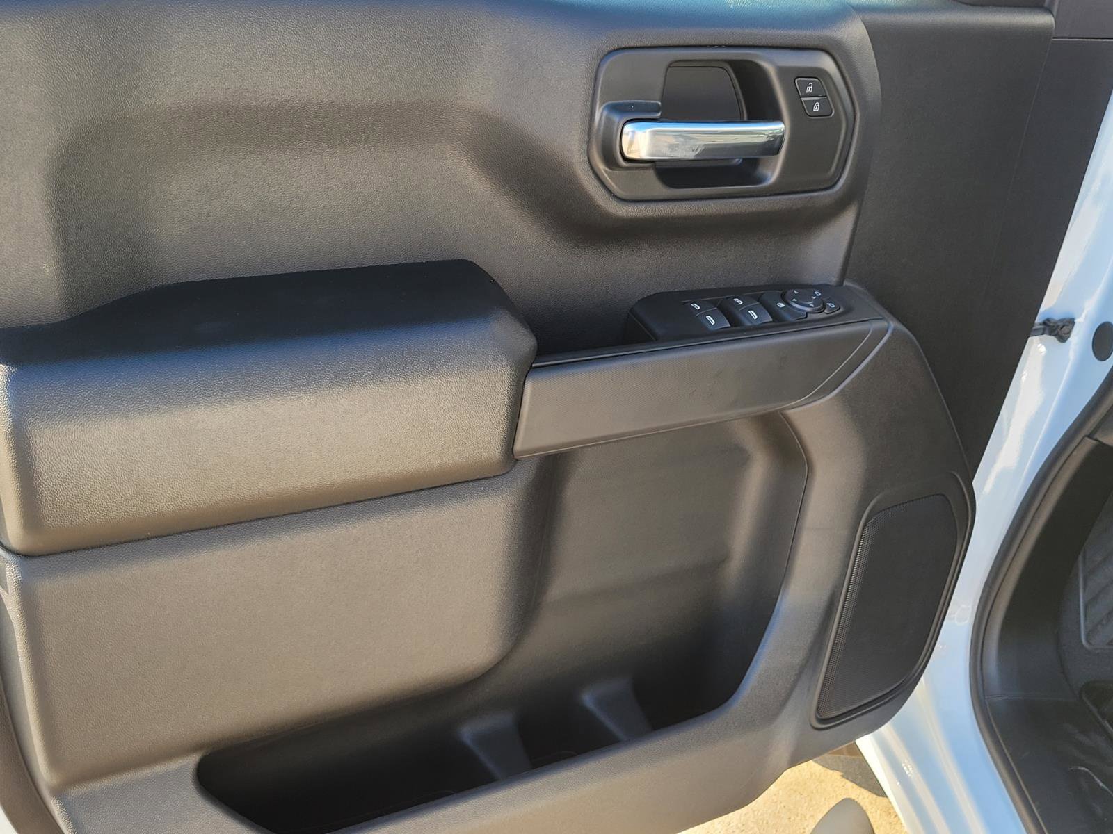 New 2026 Chevrolet Silverado 1500 Custom w/ Turbomax Blackout Package RWD image 12
