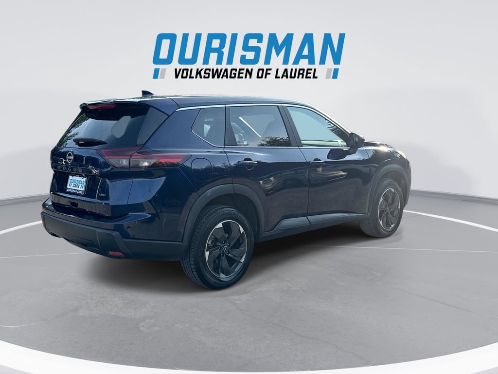 Used 2025 Nissan Rogue SV AWD/4WD image 8