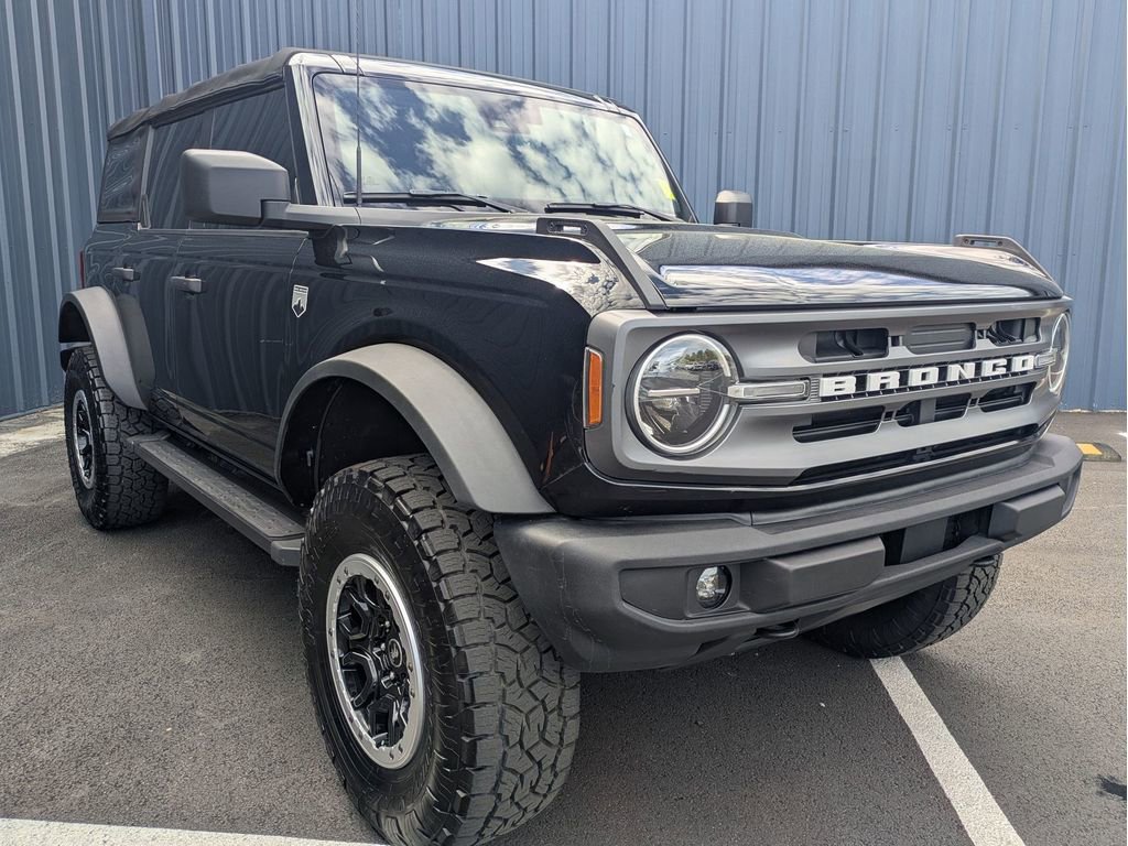 Certified 2022 Ford Bronco Big Bend w/ Sasquatch Package image 4