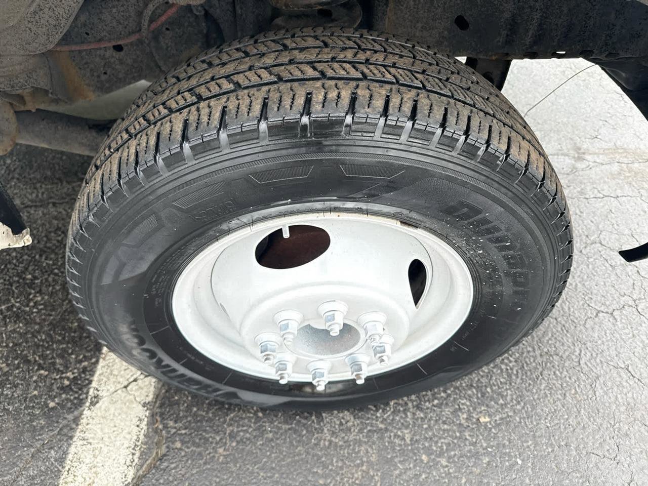 Used 2018 Ford E-350 and Econoline 350 Super Duty w/ Power Windows & Locks Group RWD image 11