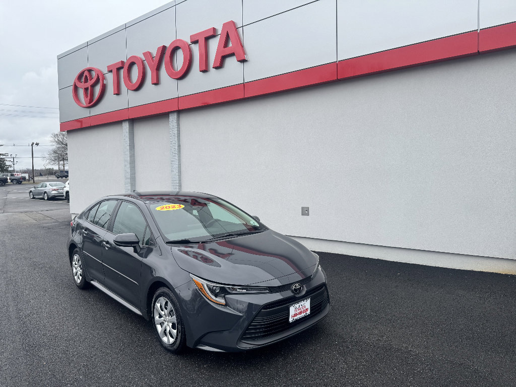 Used 2023 Toyota Corolla LE