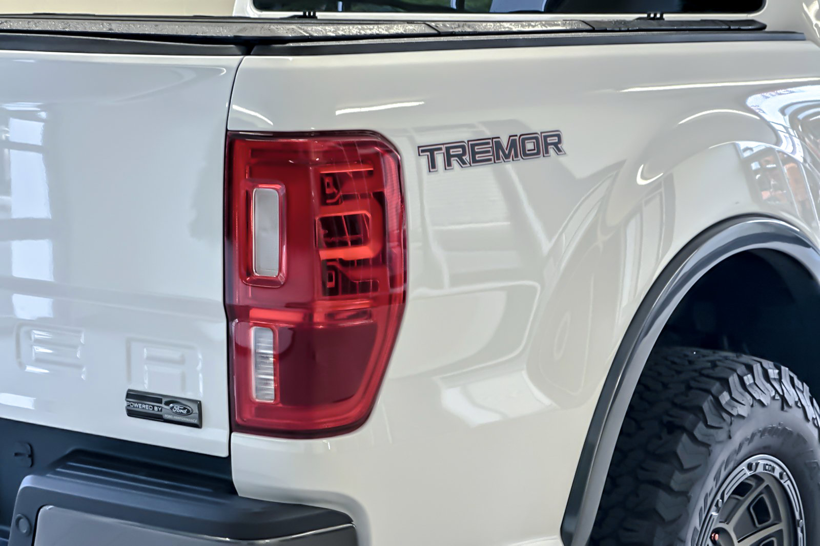 Used 2023 Ford Ranger Lariat w/ Tremor Off-Road Package AWD/4WD image 25