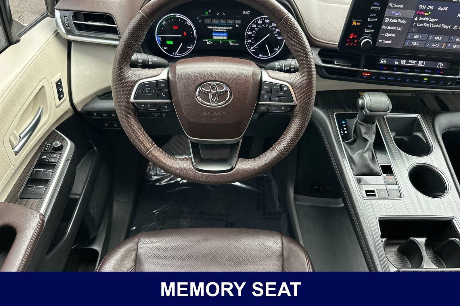 Used 2023 Toyota Sienna Platinum FWD image 18