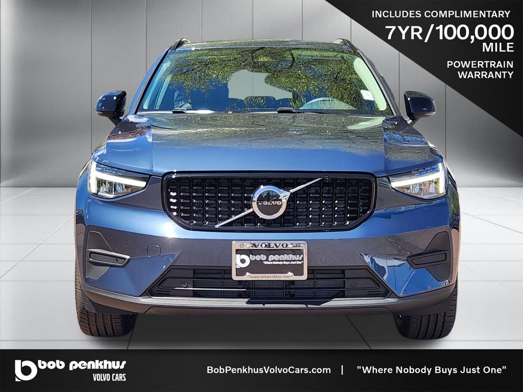 New 2026 Volvo XC40 B5 Core w/ Climate Package image 22