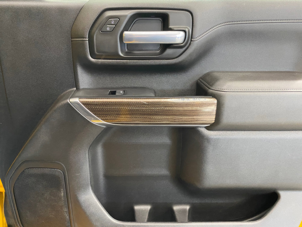 Used 2021 Chevrolet Silverado 2500 LT w/ Snow Plow Prep/Camper Package image 22