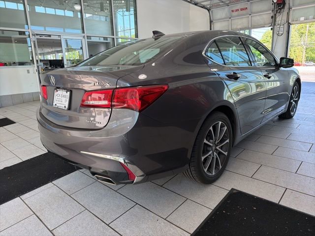 Used 2018 Acura TLX V6 SH-AWD image 5