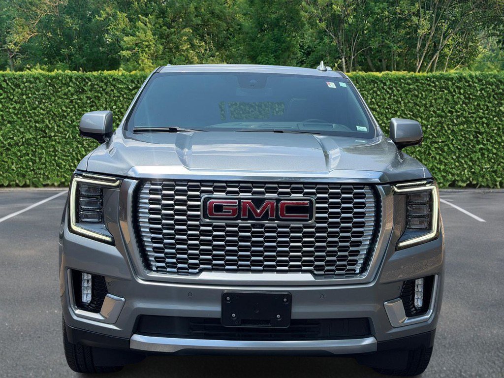 Used 2024 GMC Yukon XL Denali w/ Max Trailering Package AWD/4WD image 9