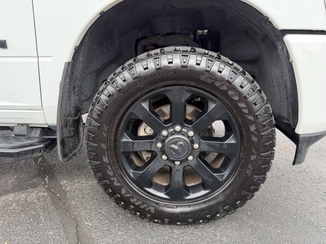 Used 2022 RAM 3500 Big Horn w/ Night Edition AWD/4WD image 16