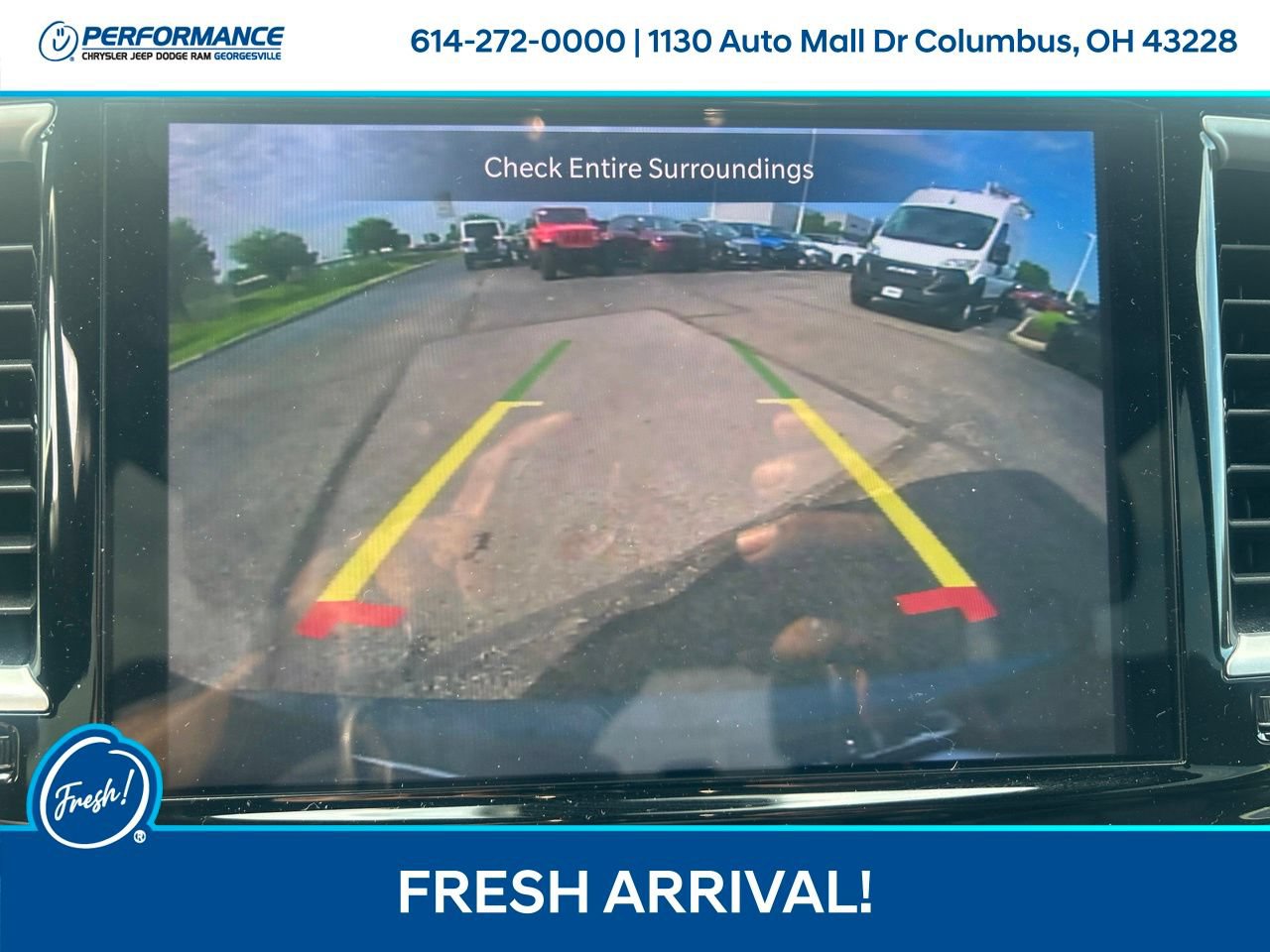 Used 2025 Chrysler Pacifica Select FWD image 25
