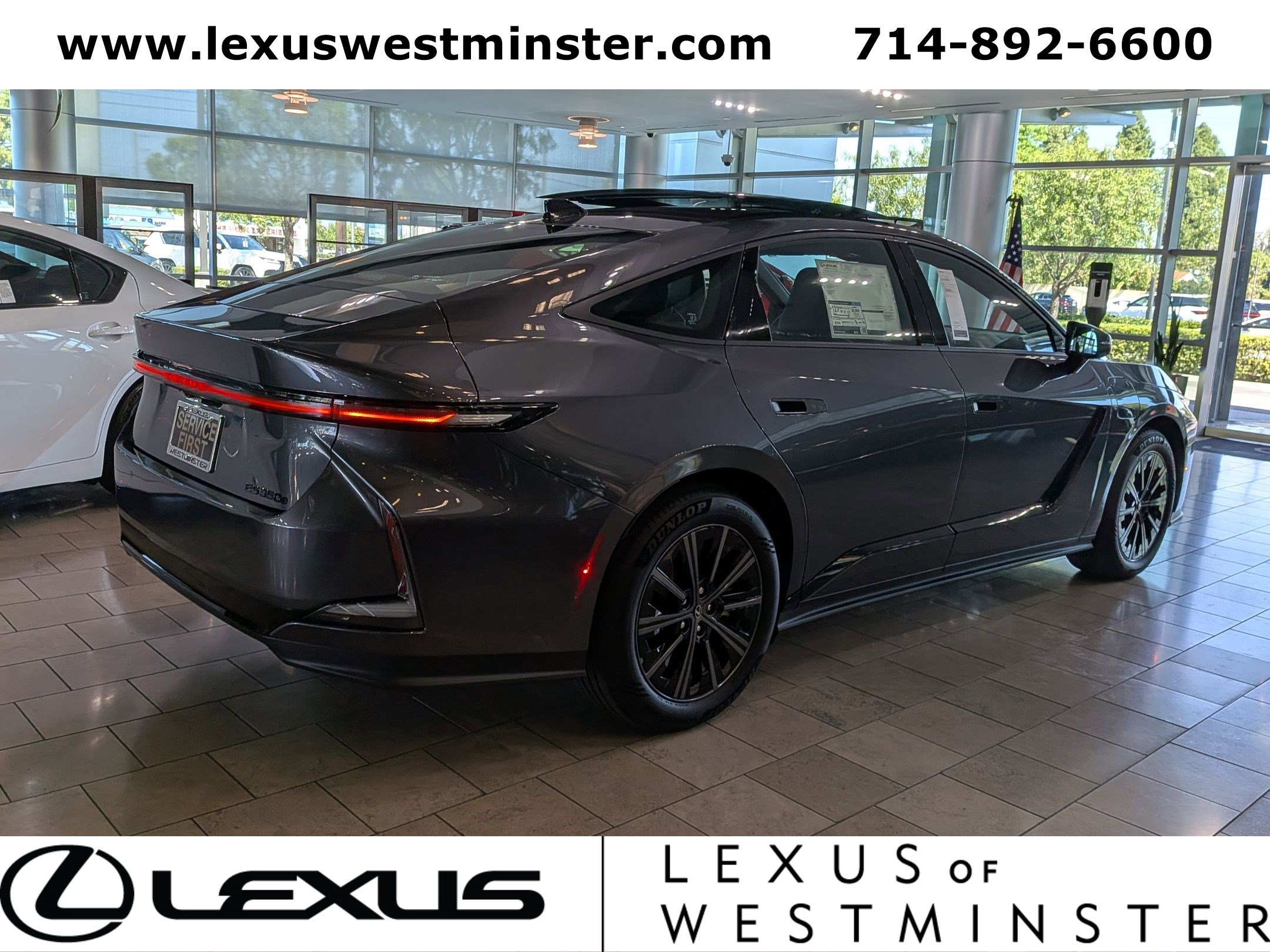 New 2026 Lexus ES 350e FWD image 7