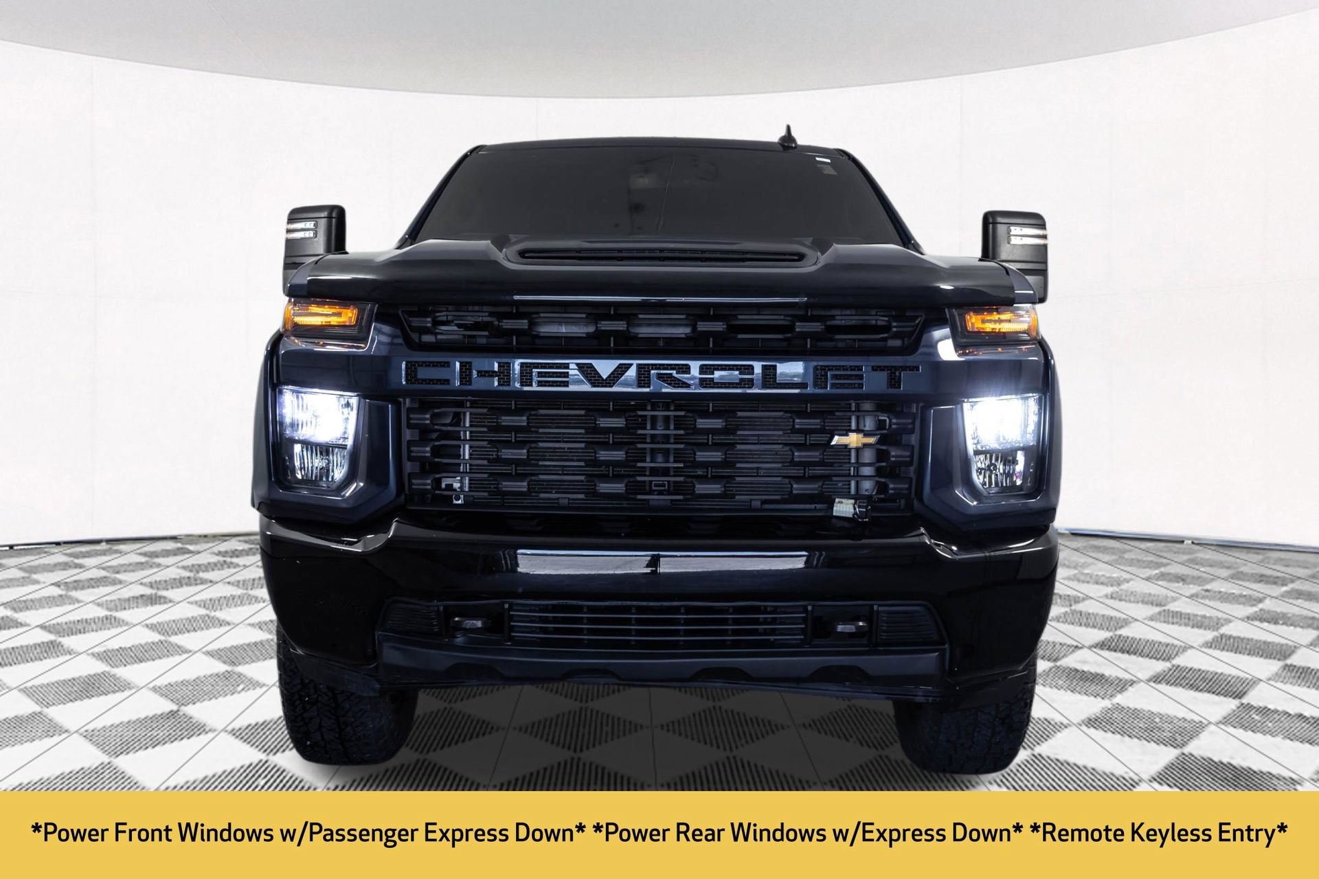 Used 2020 Chevrolet Silverado 2500 Custom w/ Custom Value Package AWD/4WD image 11