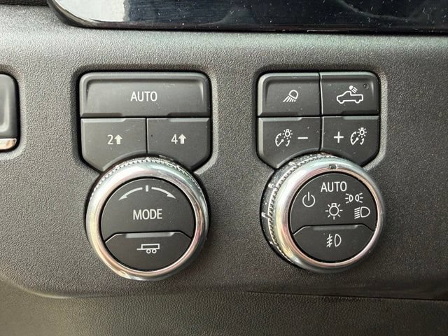 Used 2026 GMC Sierra 1500 SLT AWD/4WD image 16