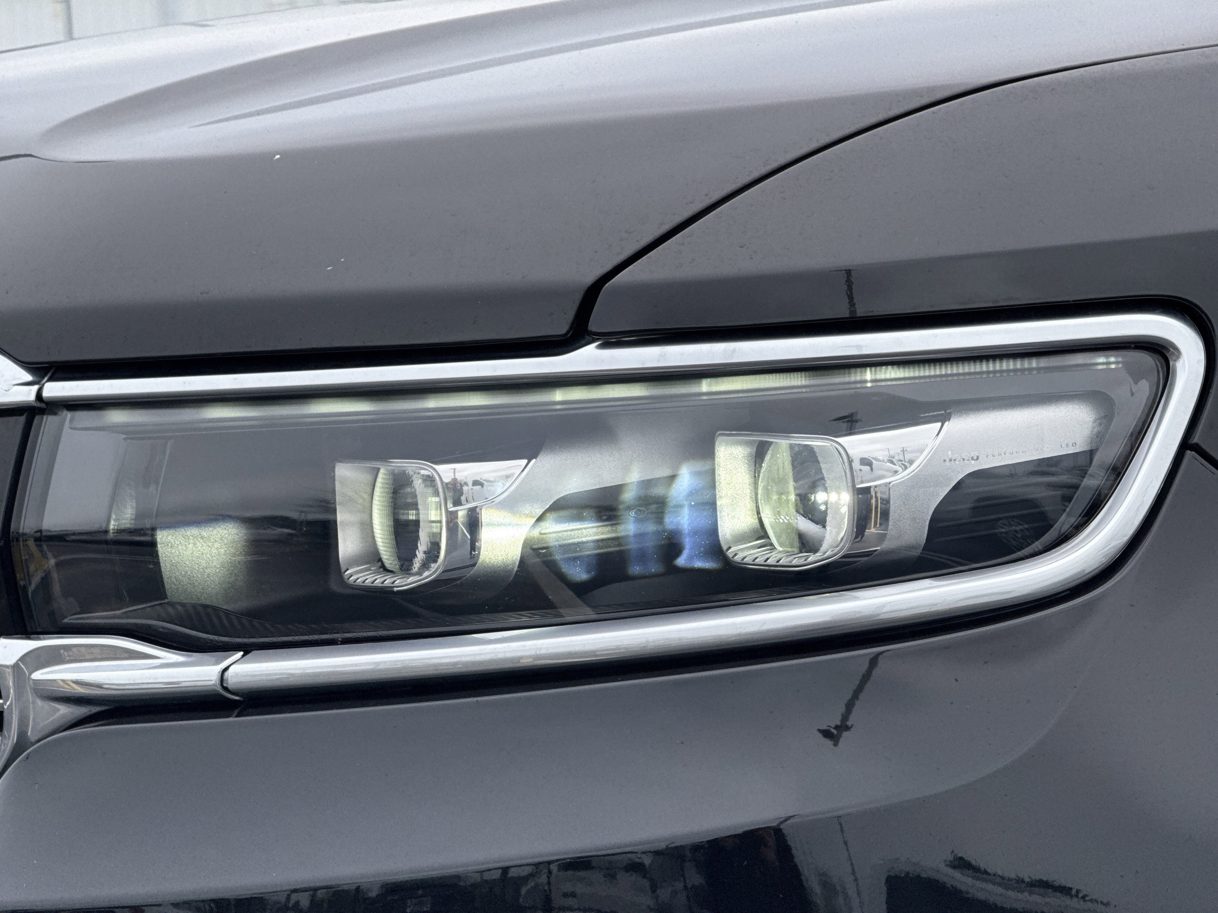 Used 2022 Jeep Grand Wagoneer Series II w/ Premium Group II image 6