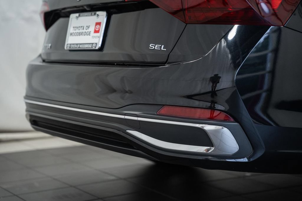 Used 2024 Volkswagen Jetta SEL FWD image 8