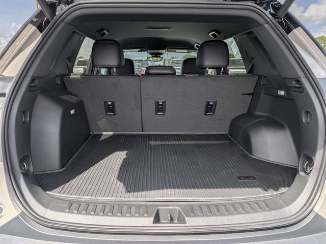 New 2027 GMC Terrain Elevation w/ Elevation Premium Package AWD/4WD image 12