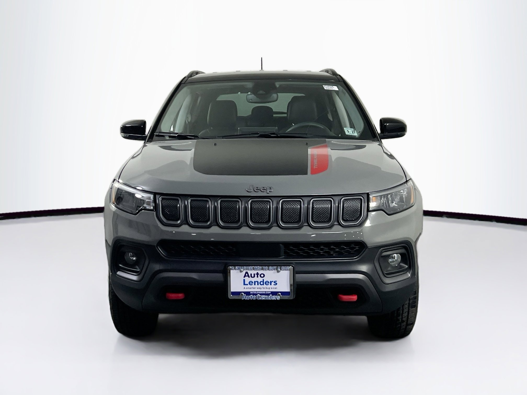 Used 2022 Jeep Compass Trailhawk image 2