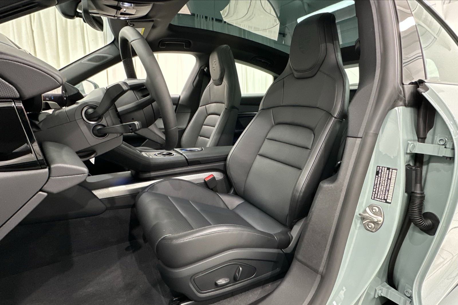 New 2025 Porsche Taycan 4S image 29