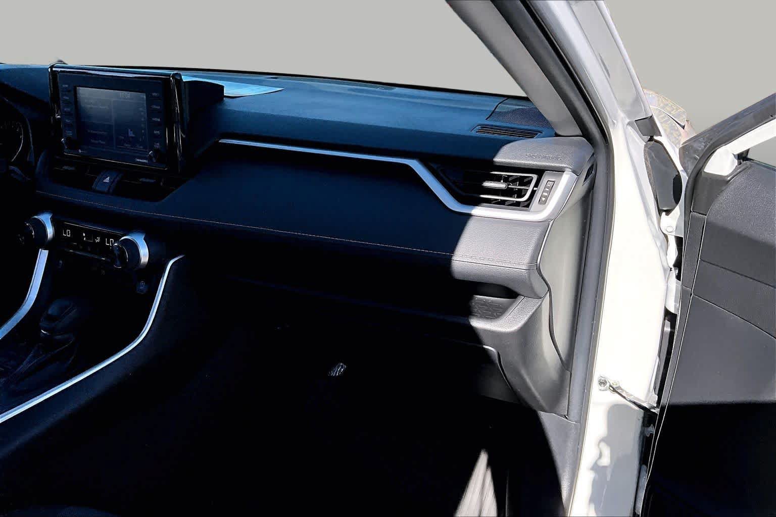 Certified 2022 Toyota RAV4 XLE AWD/4WD image 18