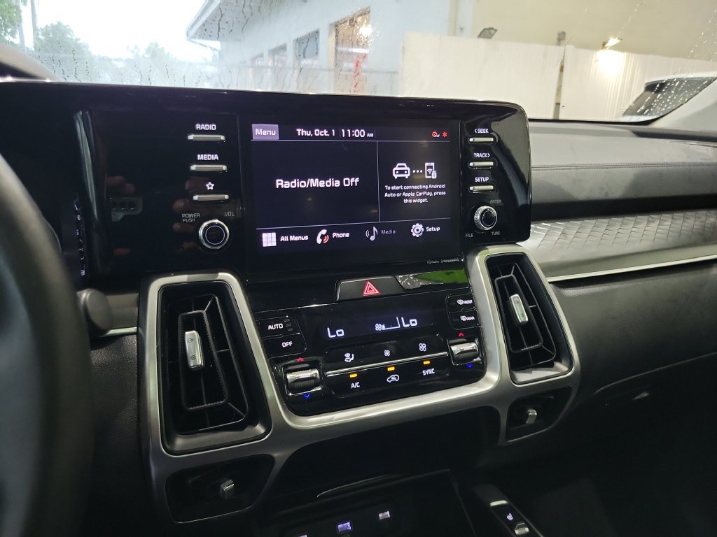 Used 2021 Kia Sorento S w/ Panoramic Sunroof Package FWD image 23
