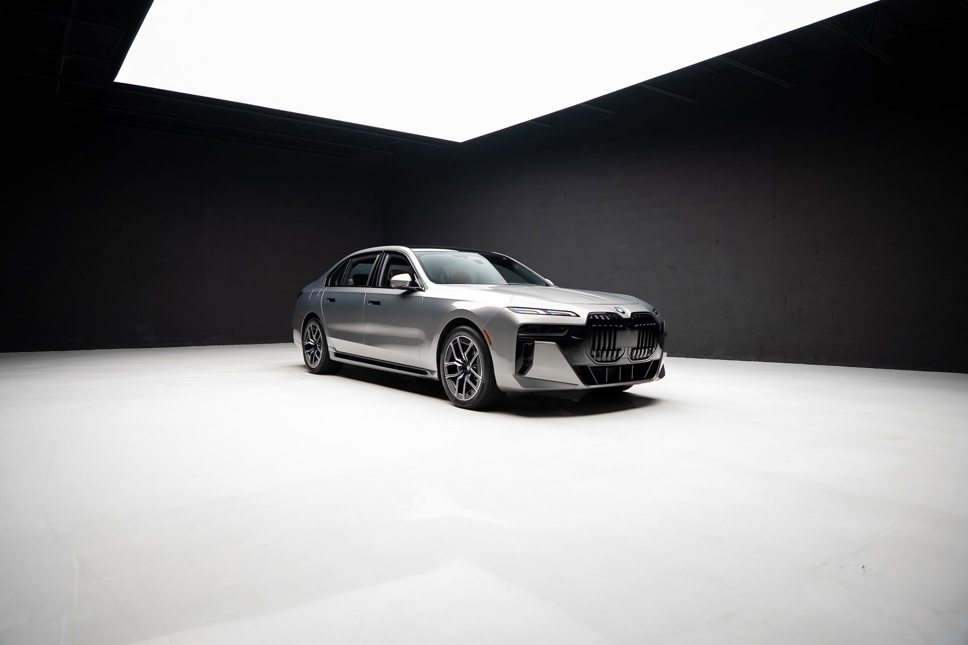Used 2023 BMW 740i RWD image 84