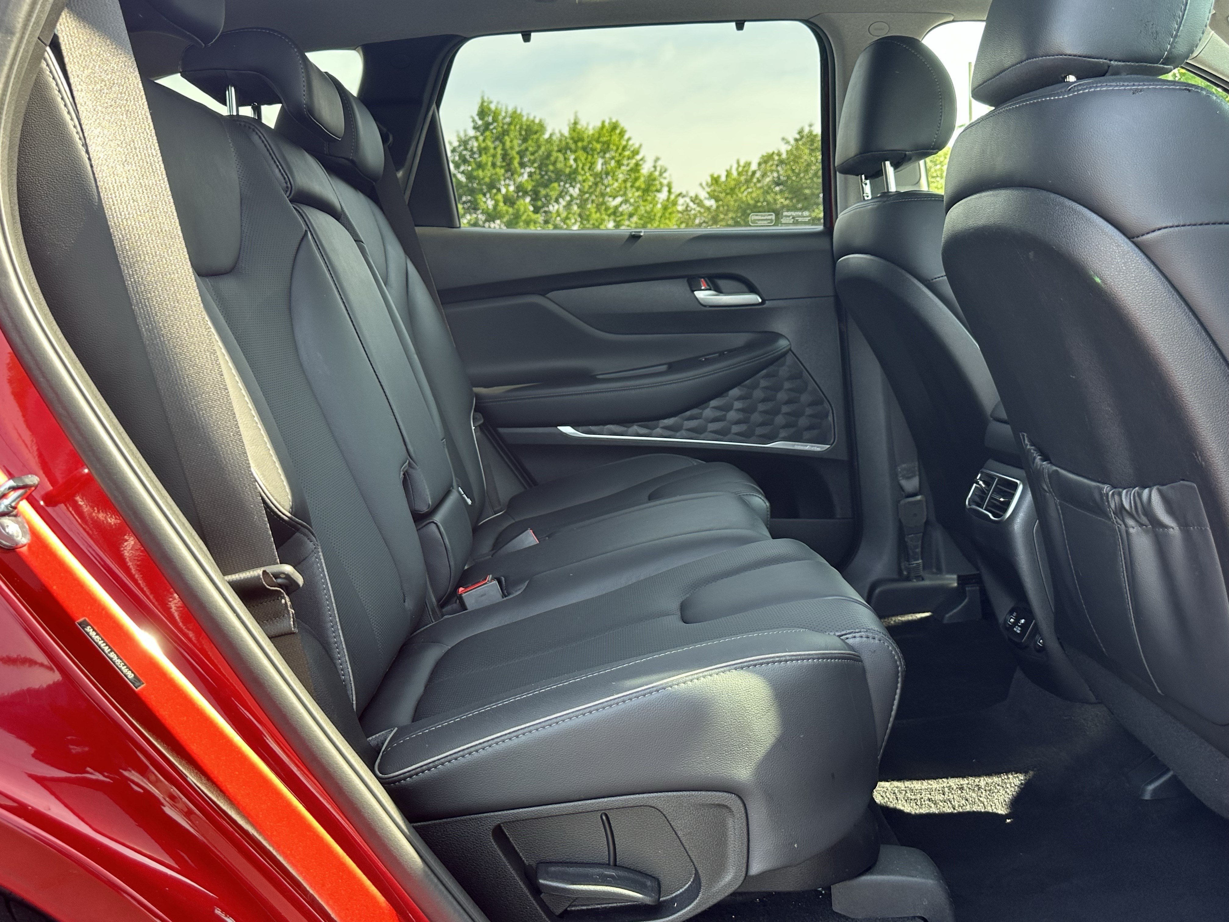 Used 2023 Hyundai Santa Fe Limited w/ Cargo Package FWD image 15