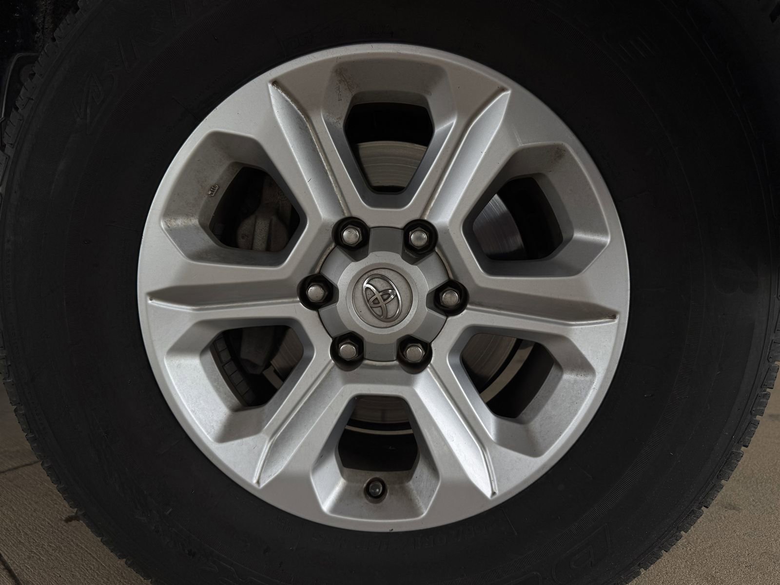 Used 2019 Toyota 4Runner SR5 Premium RWD image 10