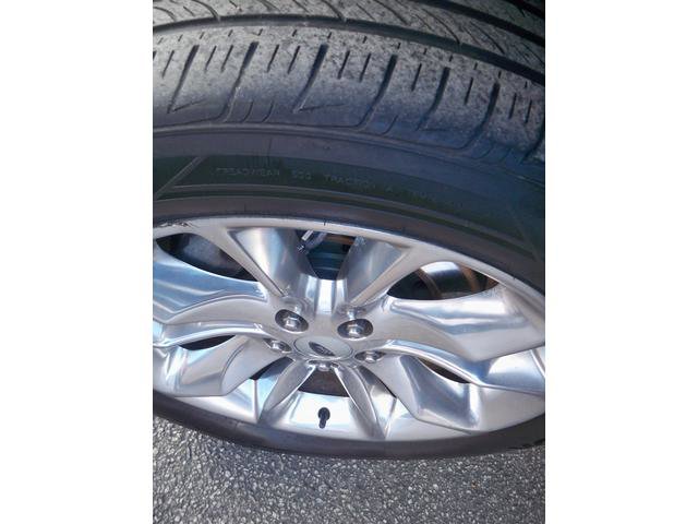 Used 2015 Ford Explorer XLT w/ Equipment Group 202B image 9