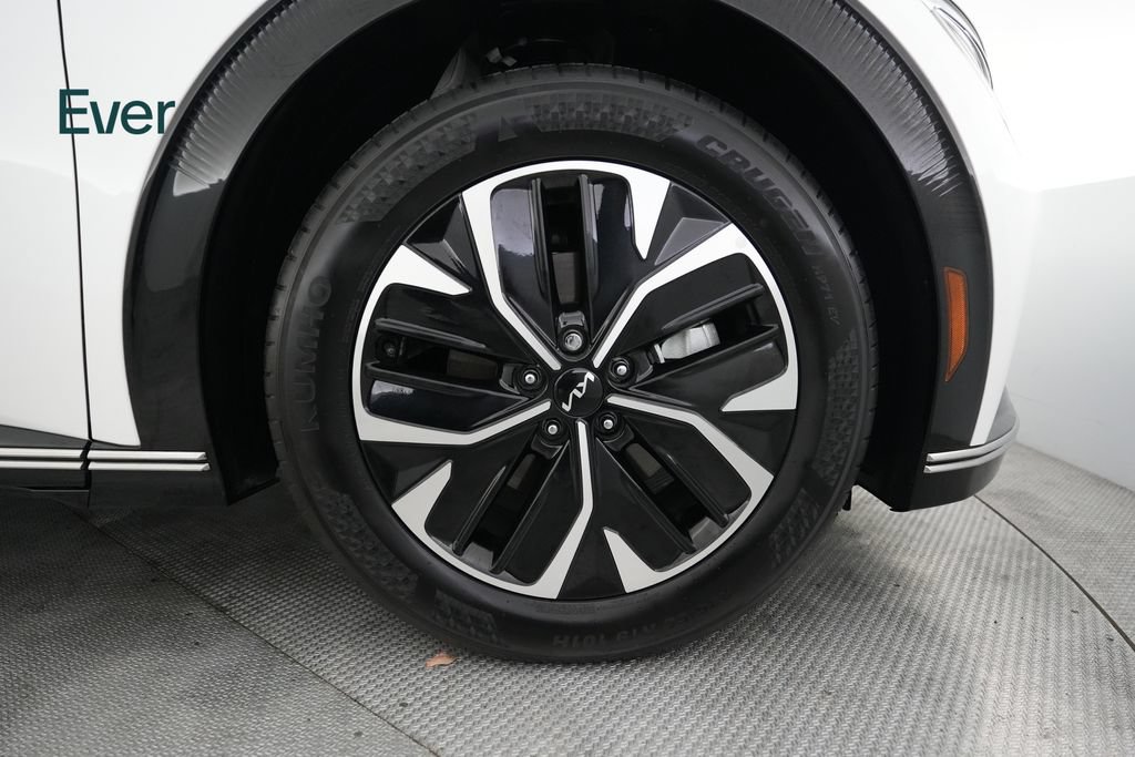 Used 2024 Kia EV6 Wind RWD image 20