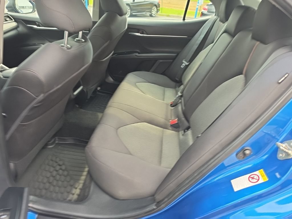 Used 2019 Toyota Camry LE FWD image 23