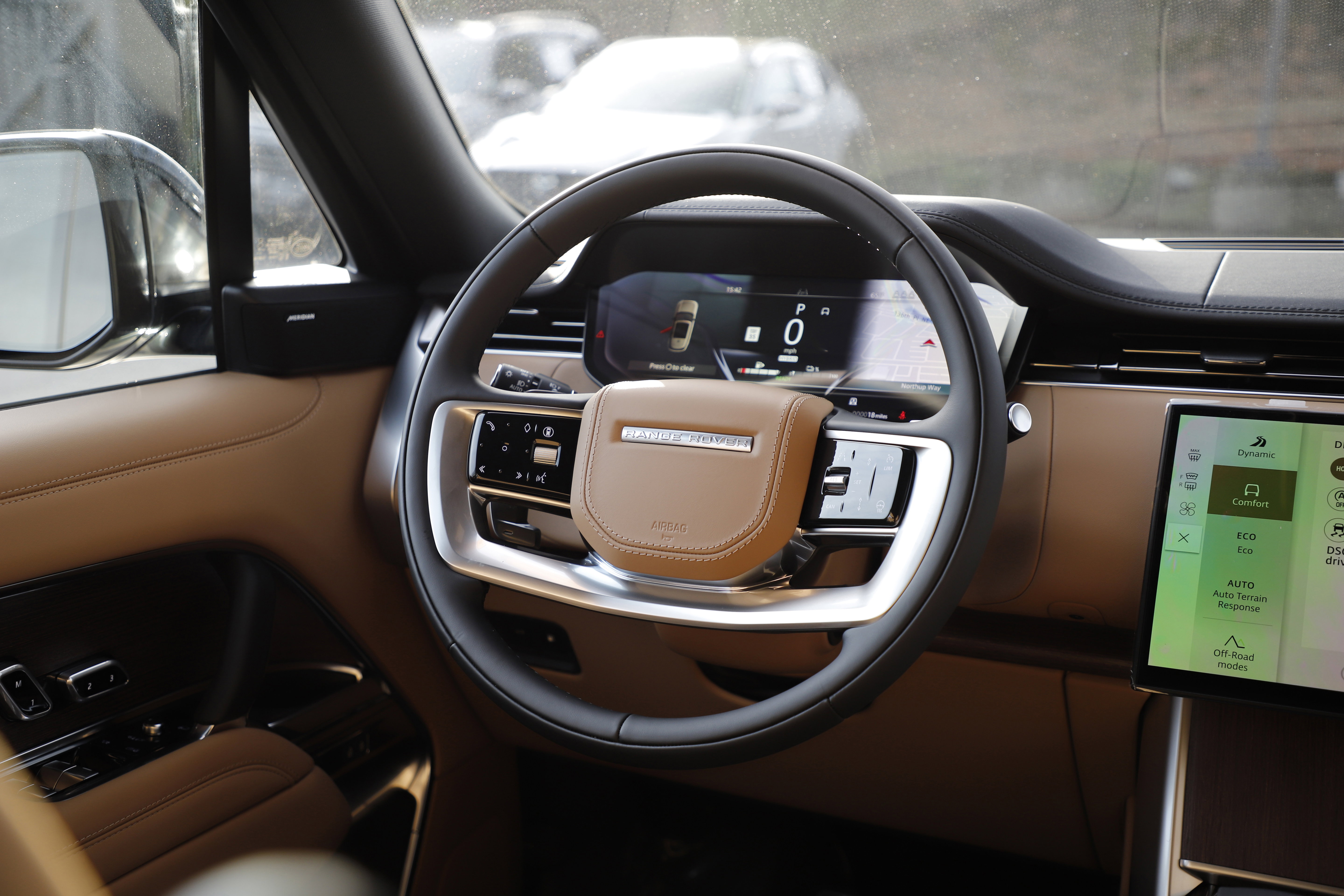 New 2026 Land Rover Range Rover SE image 19