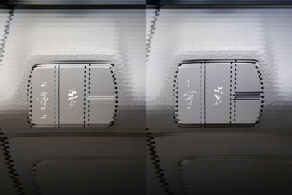 New 2026 Hyundai Elantra Sport image 21