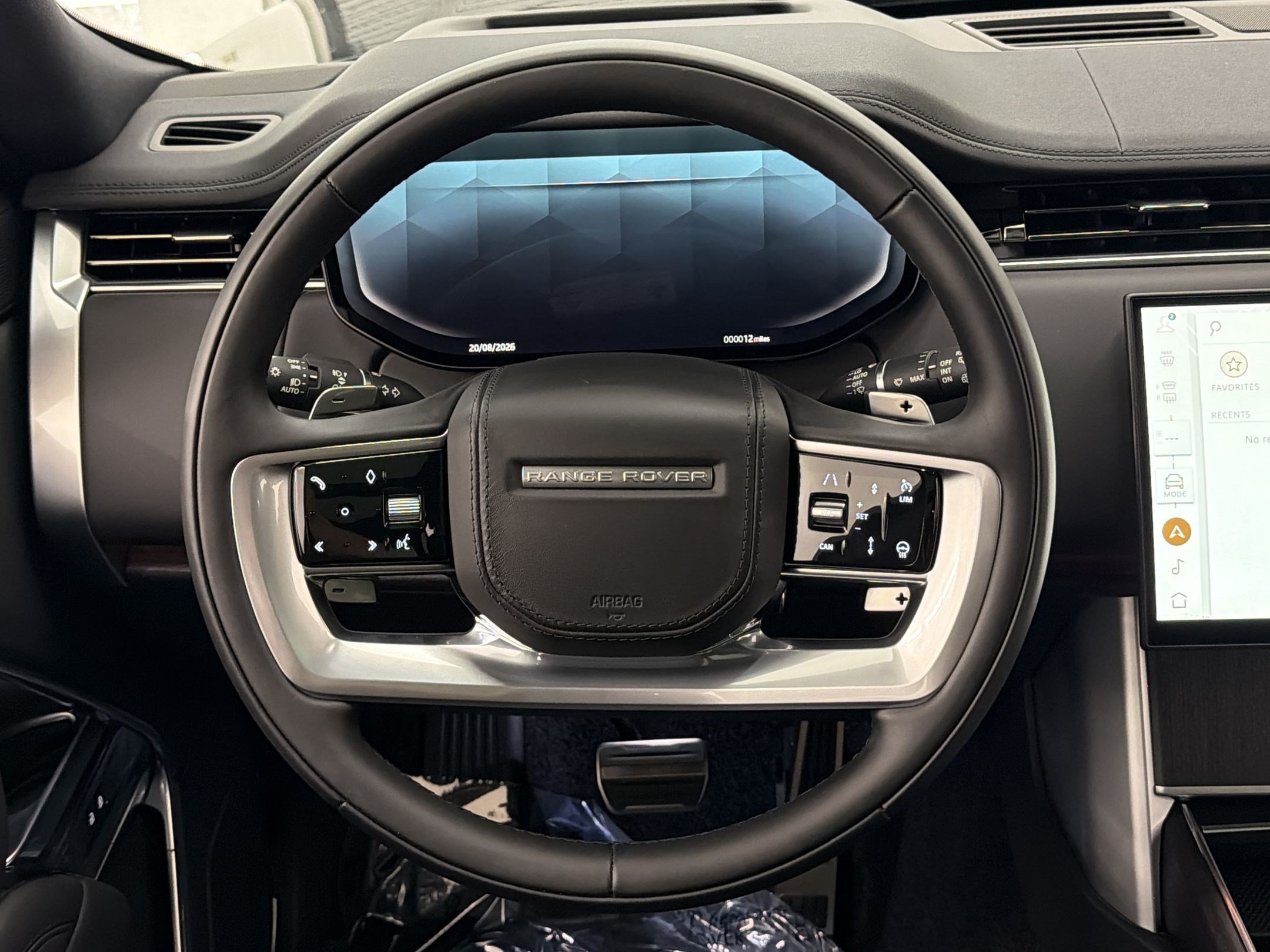 New 2026 Land Rover Range Rover SE AWD/4WD image 11