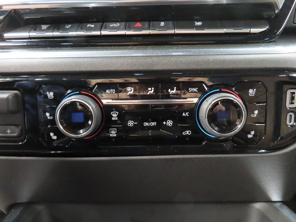 Used 2025 Chevrolet Silverado 3500 High Country w/ High Country Premium Package AWD/4WD image 52