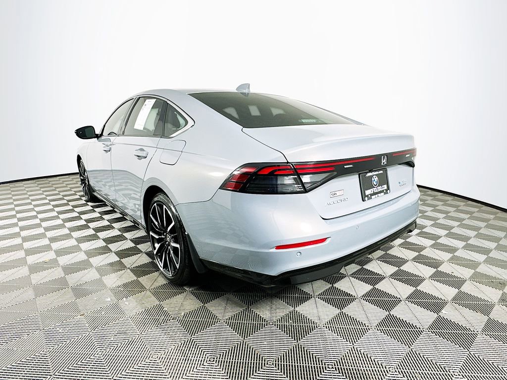 Used 2024 Honda Accord Touring image 6