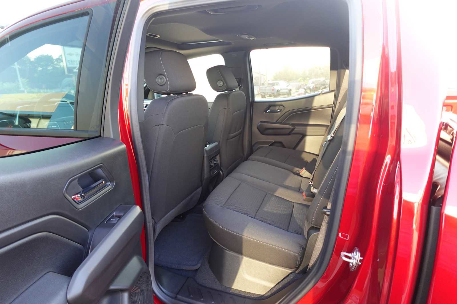 New 2026 GMC Canyon Elevation w/ Convenience Package image 25
