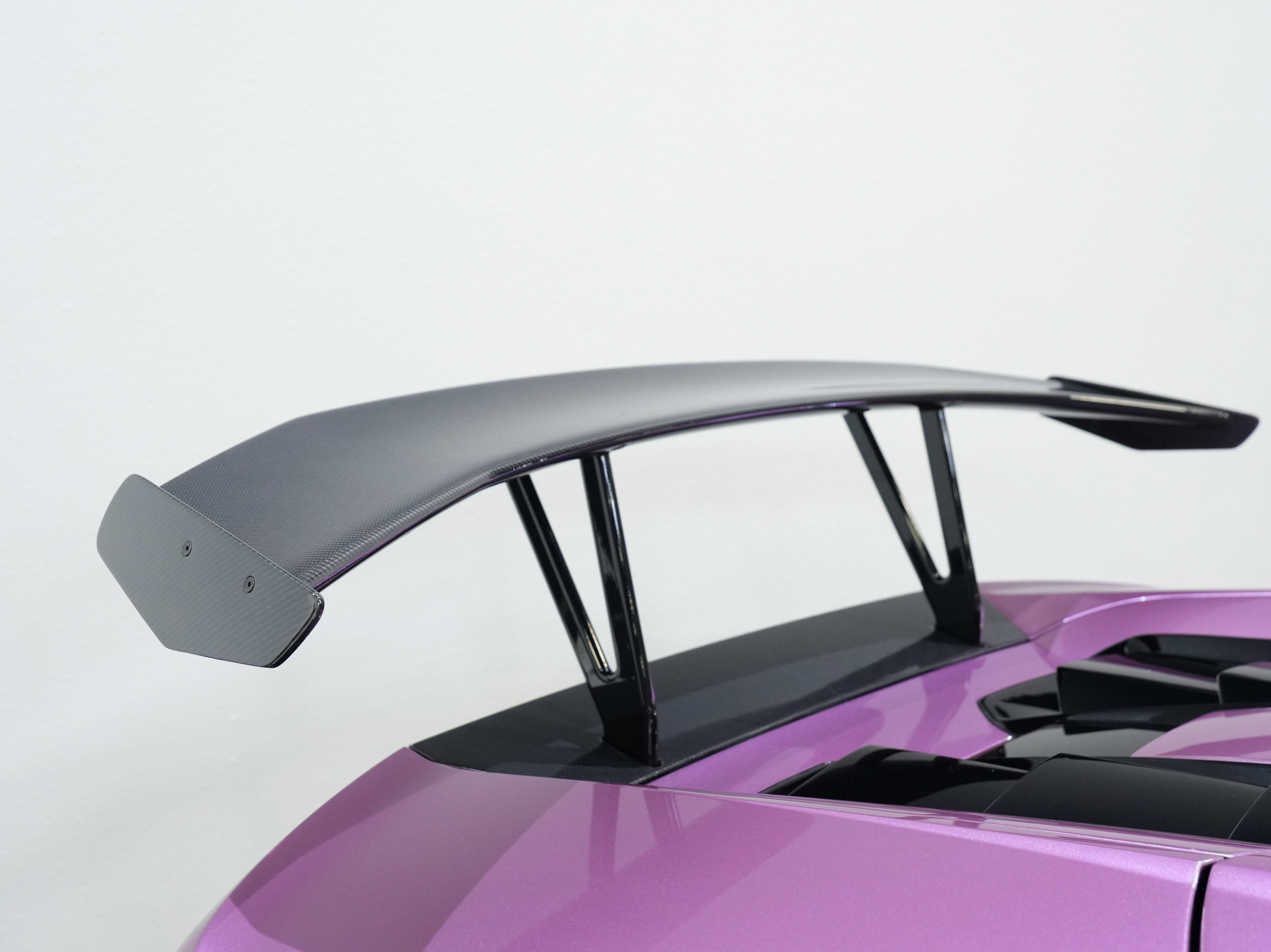 Used 2024 Lamborghini Huracan EVO image 18