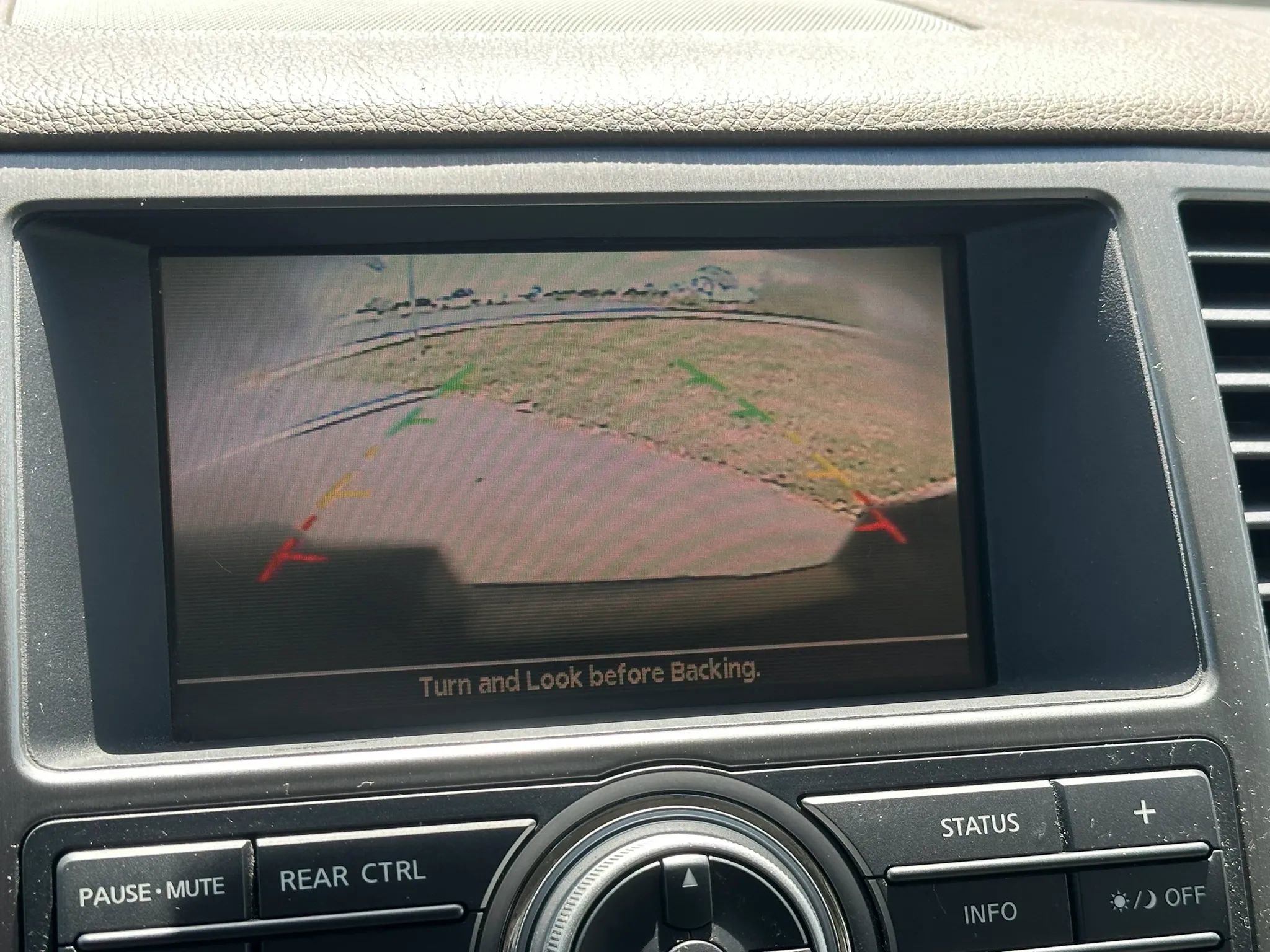 Used 2011 Nissan Armada SL image 38