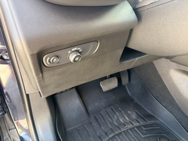 Used 2021 Buick Envision Preferred AWD/4WD image 21