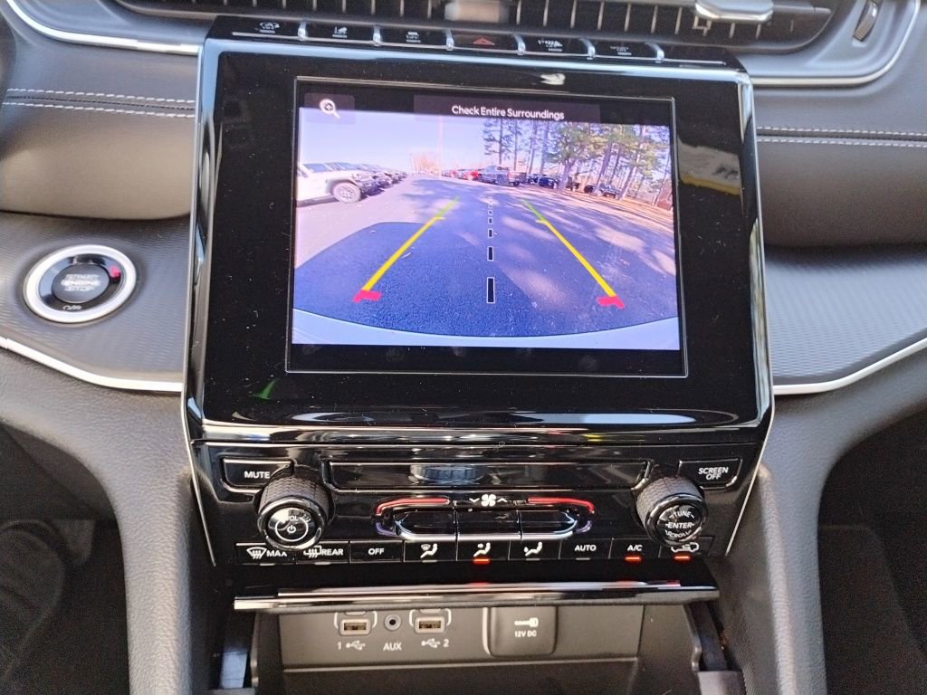 New 2025 Jeep Grand Cherokee Laredo w/ Trailer Tow Package image 30