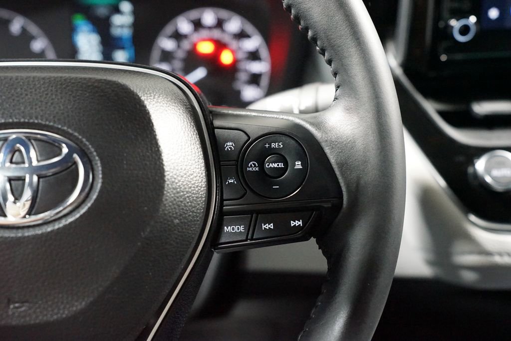 Used 2024 Toyota Corolla SE image 13
