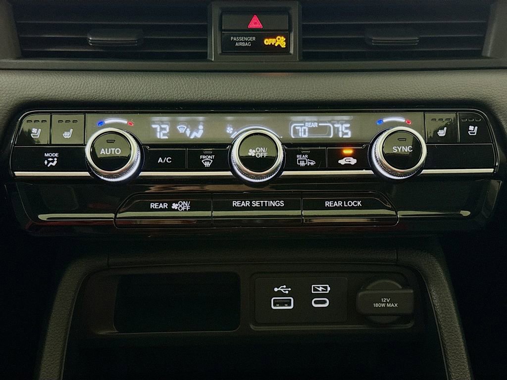 Used 2023 Honda Pilot Elite image 15