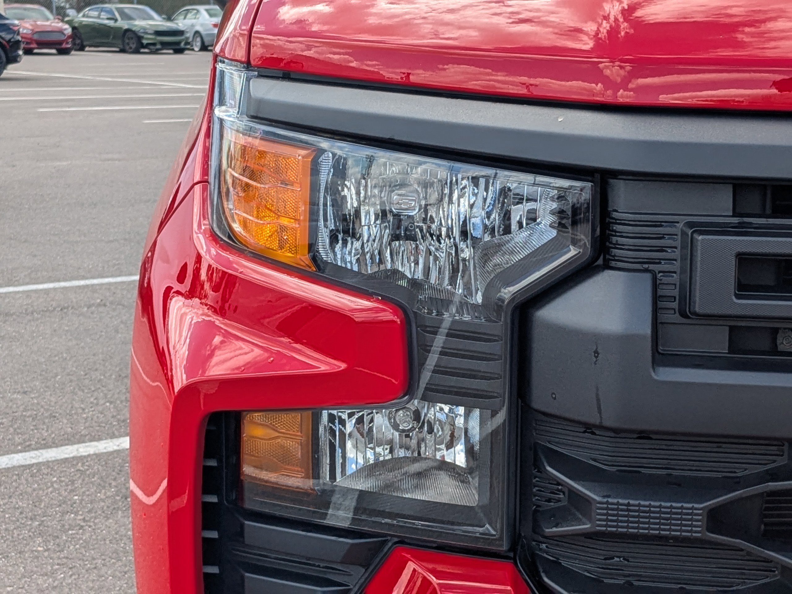 Used 2025 Chevrolet Silverado 1500 Custom image 9